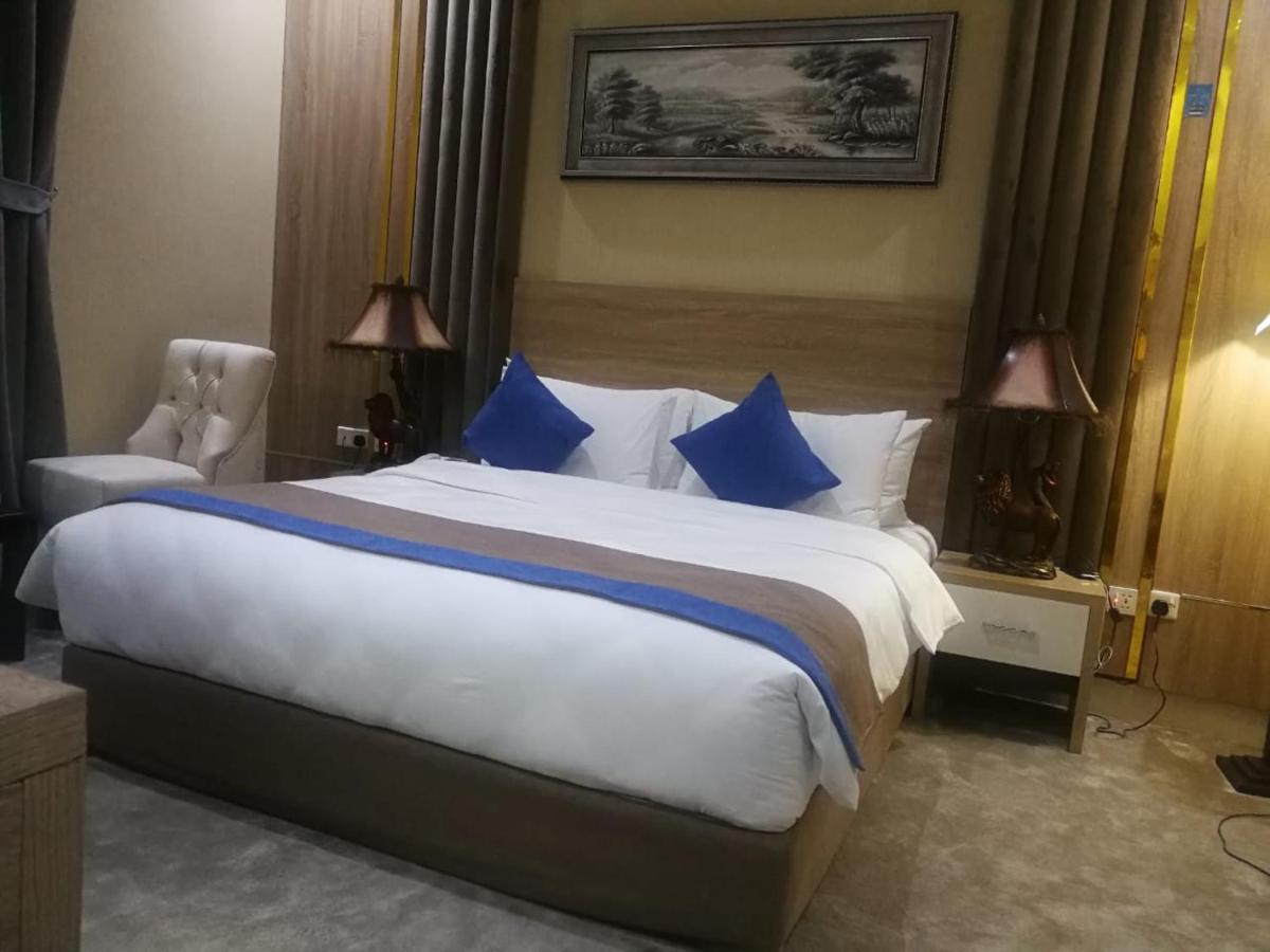 فندق لافيرا ان Lavera Inn Hotel Ер-Ріяд Екстер'єр фото