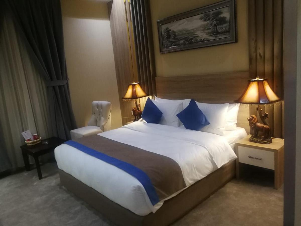 فندق لافيرا ان Lavera Inn Hotel Ер-Ріяд Екстер'єр фото